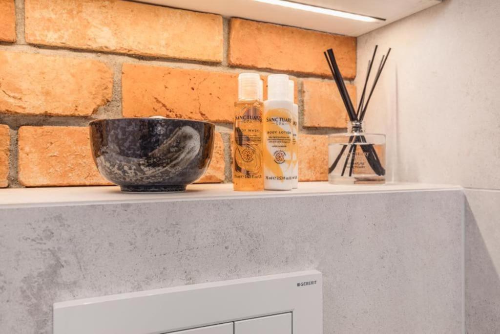 Modern Riverside Apartment With Free Parking Space Szczecin Luaran gambar