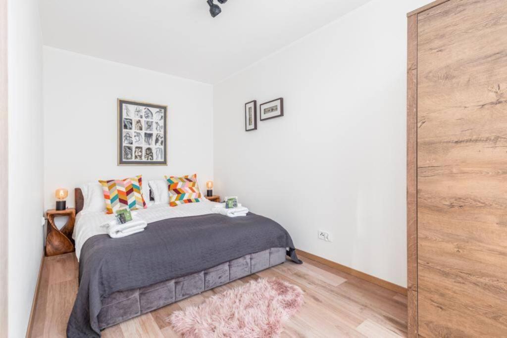Modern Riverside Apartment With Free Parking Space Szczecin Luaran gambar